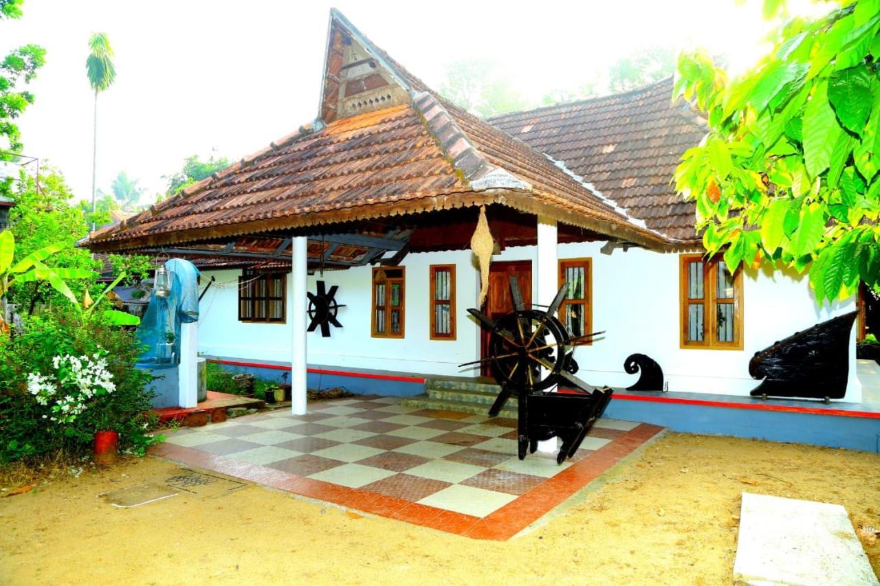 Valentine'S Rice Bowl Home Stay Alappuzha Eksteriør bilde